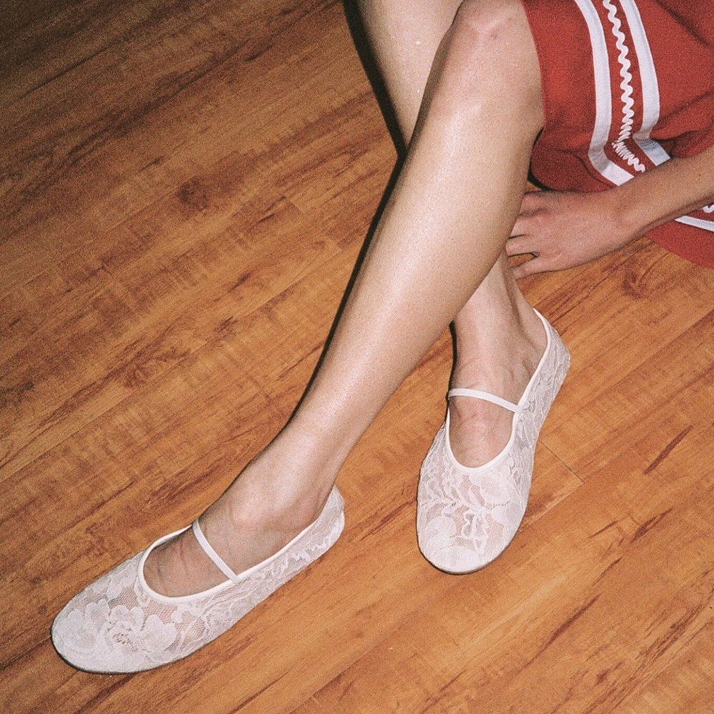 Jeffrey Campbell Swan-lake Lace Mary Jane Flats In white women's Size 9